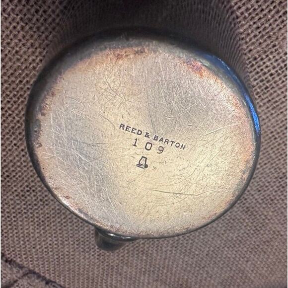 Reed and Barton Silver-plate Baby / Child Cup #865 still has sticker on bottom - Picture 5 of 5